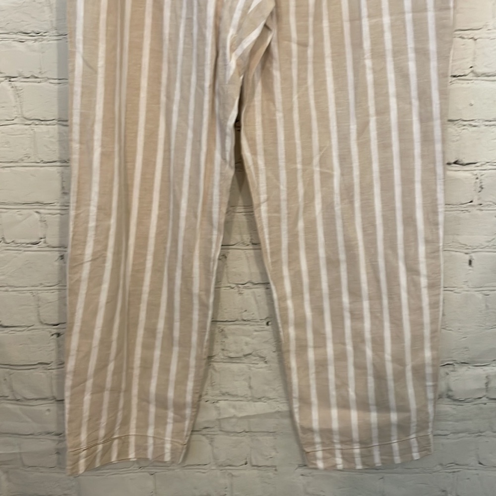 Abercrombie and Fitch High Waisted Linen striped neutral trouser pants - Picture 5 of 9